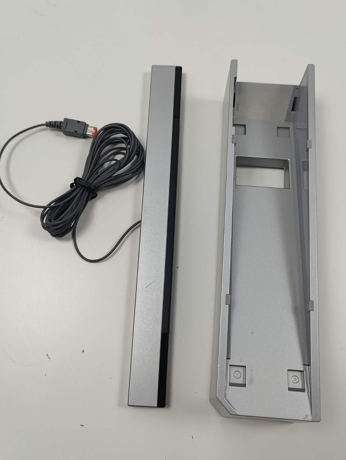 Nintendo Wii RVL-001 Console w/ 1 Wiimote, Nunchuk, & Cables TESTED & WORKS