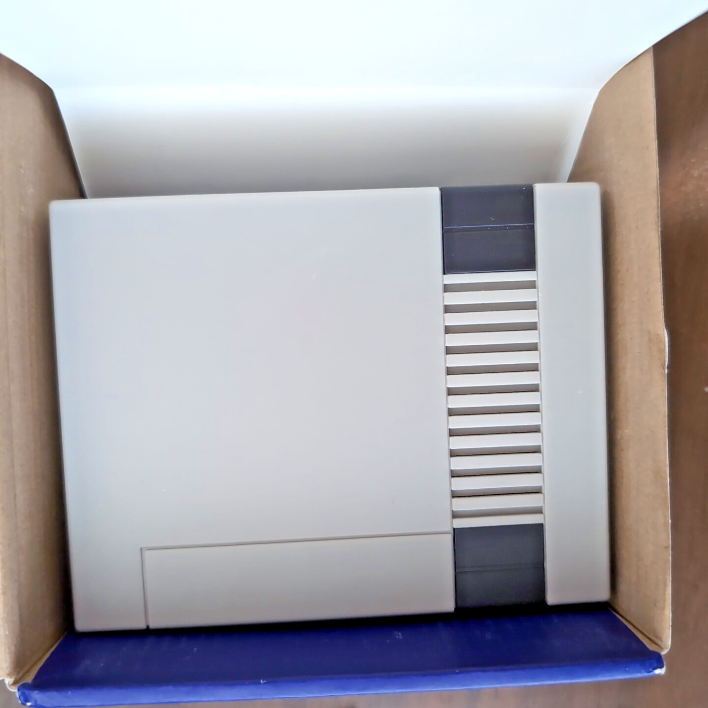 Retro Wireless Entertainment System – 620 Built-In Games