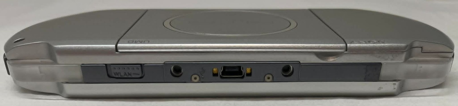 PSP3000 Mystic Silver / New Battery / Genuine Sony Charger / Region Free / 16 GB