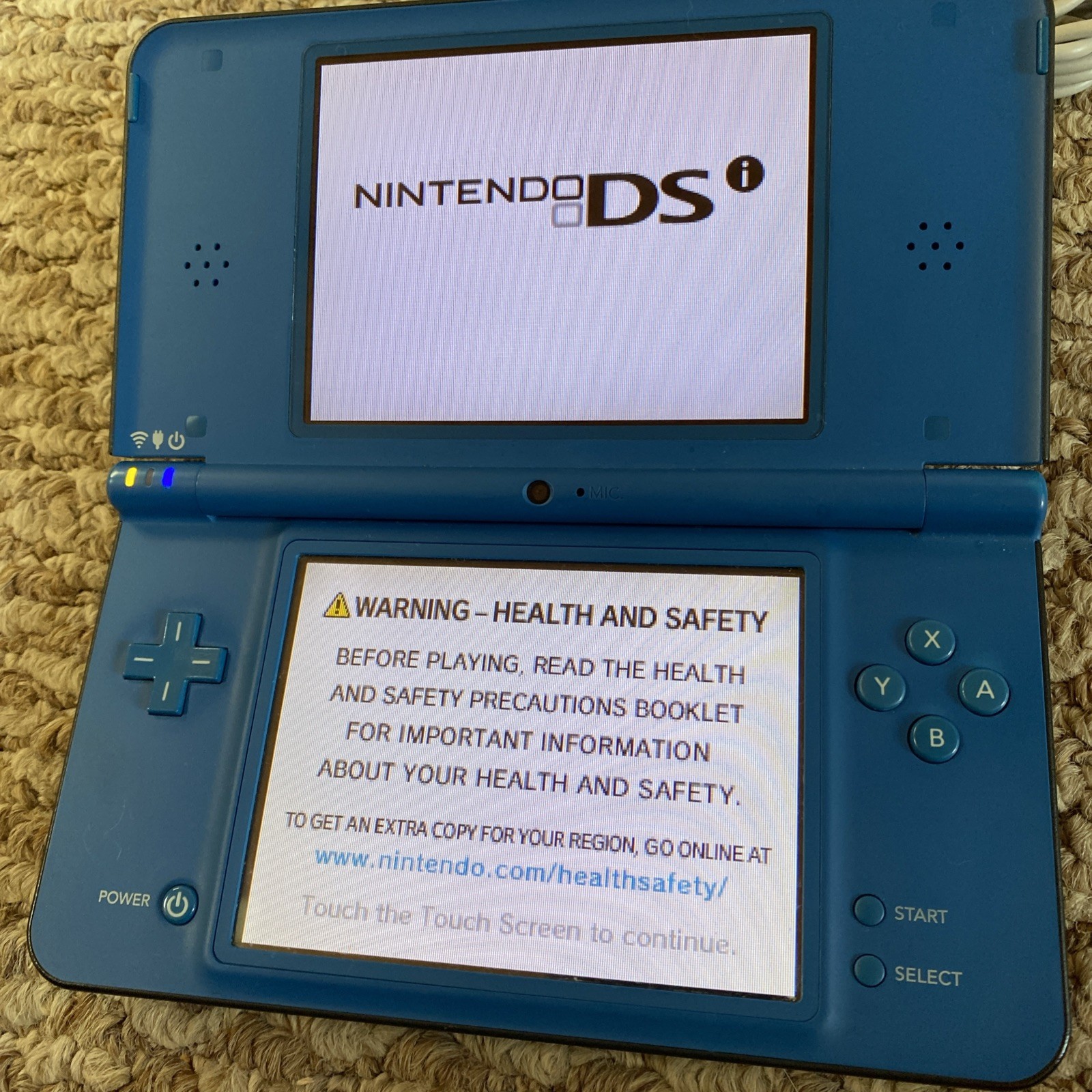 Nintendo DSI XL Blue Handheld Console Wi-Fi Capability w Charger Tested USA
