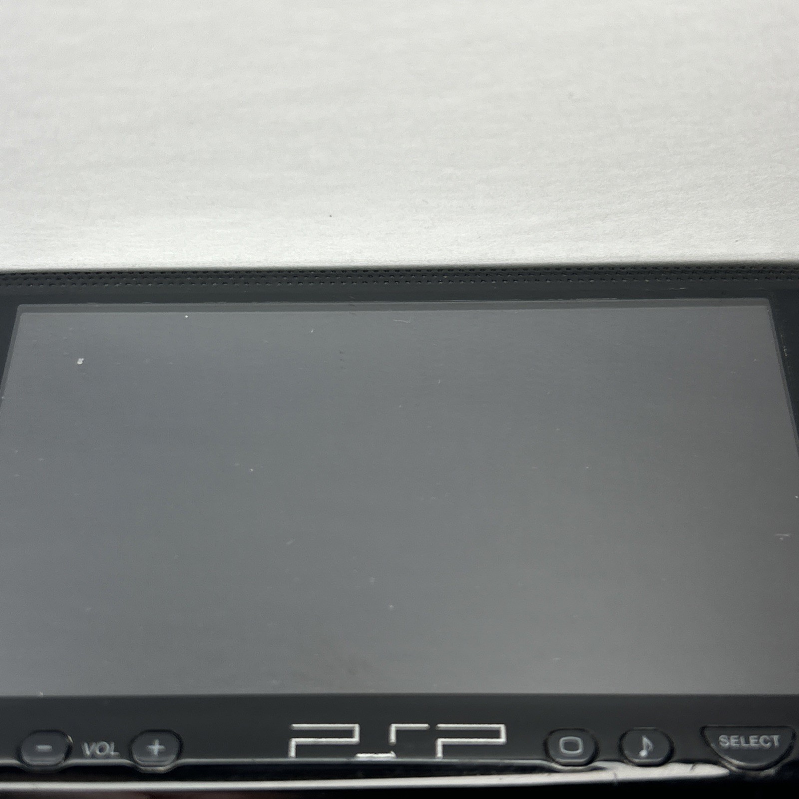 Sony PSP 1001 Console Bundle Tested w/ Charger Case, 4GB Card & 2 Games