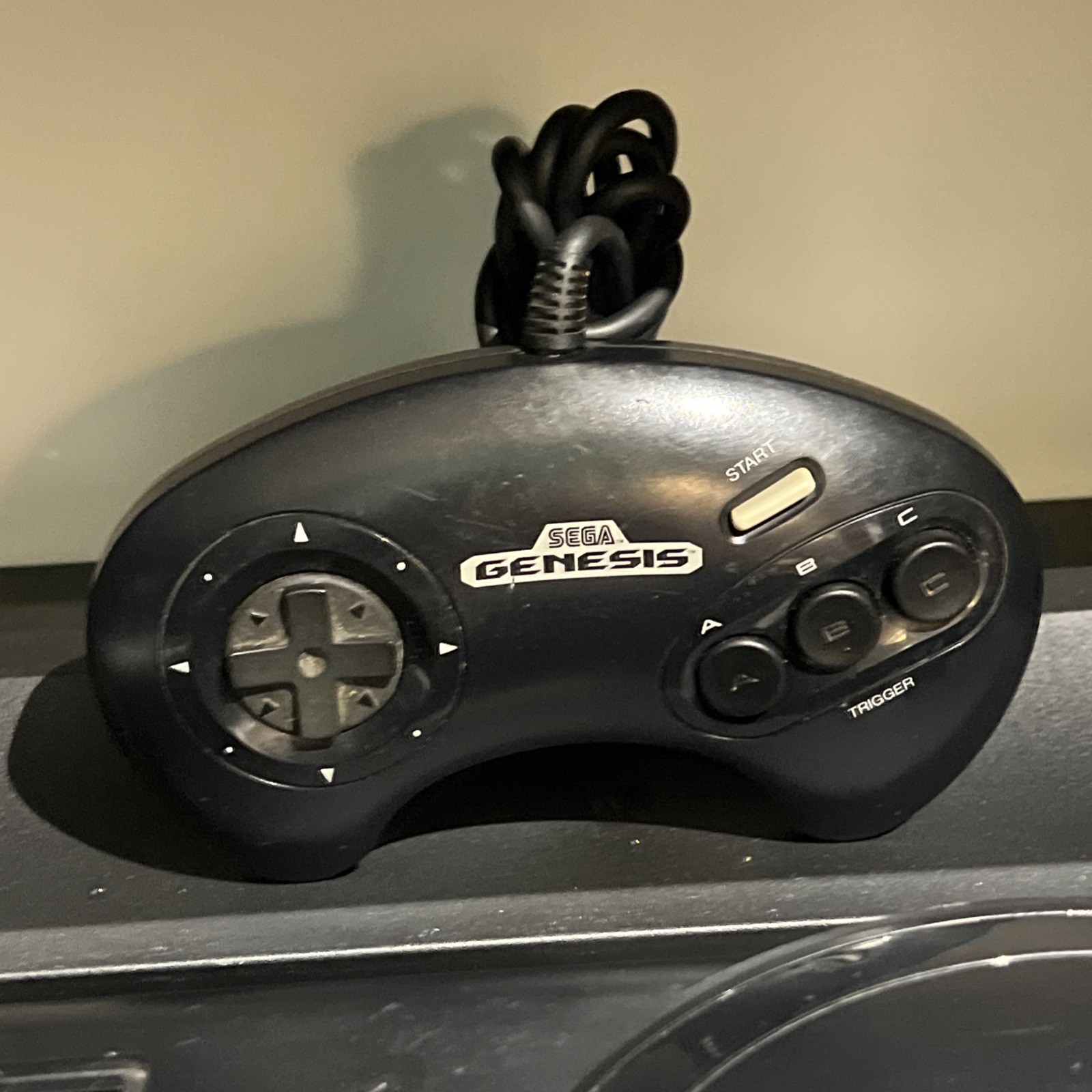 Sega Genesis Console 1 16-Bit – (1601) Video Game Console w OEM SEGA Controller