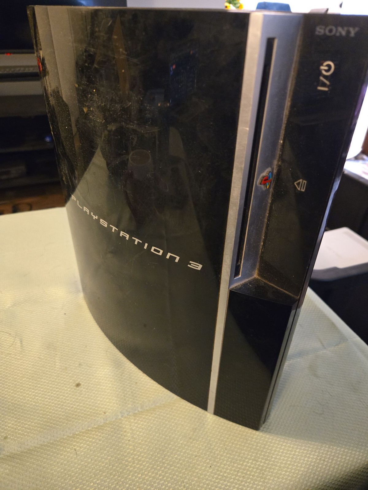 Sony PlayStation 3 Original Fat Console Model CECHH01 40GB Black