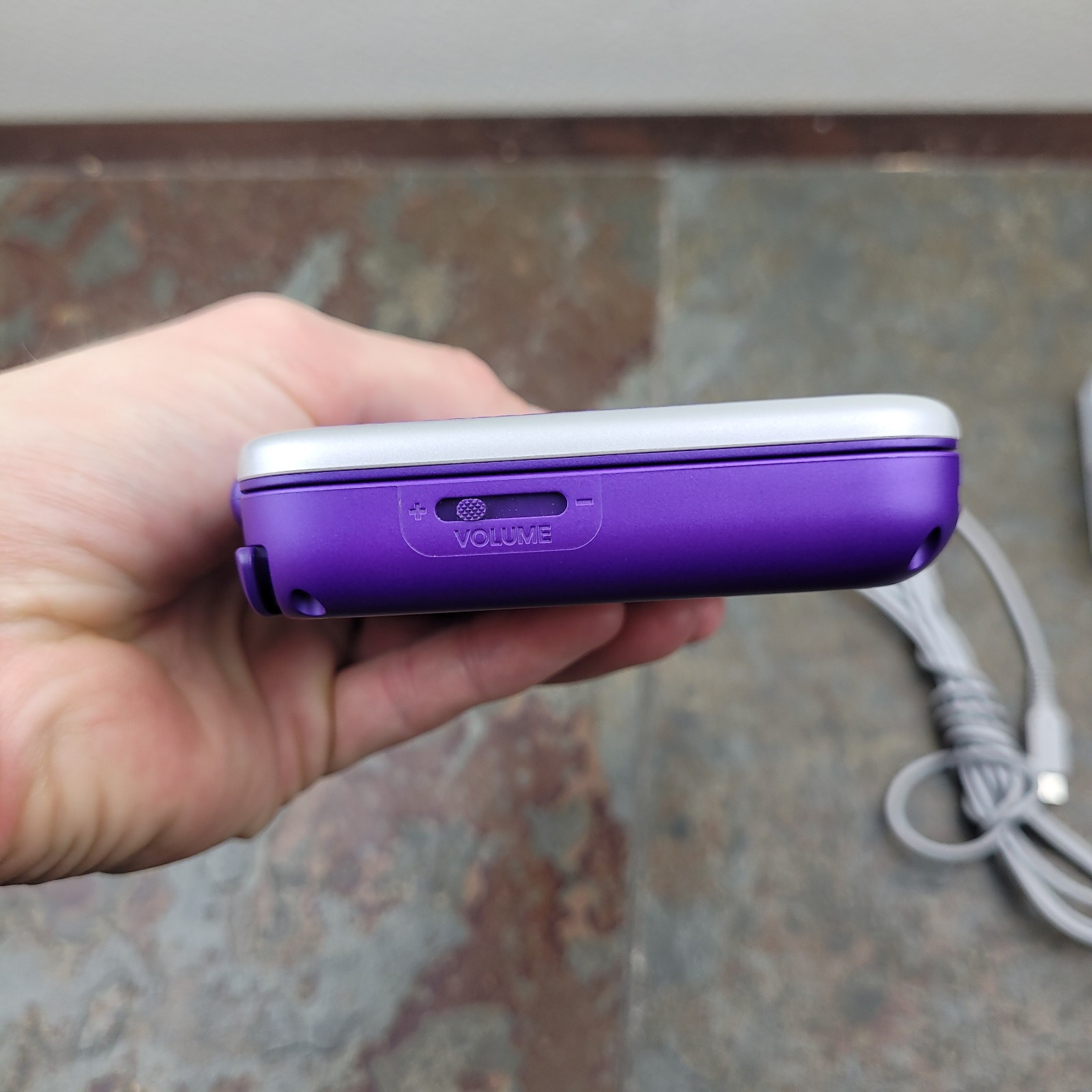 Nintendo 2DS XL Purple Handheld Console Nintendo 4GB Touchscreen JAN-001