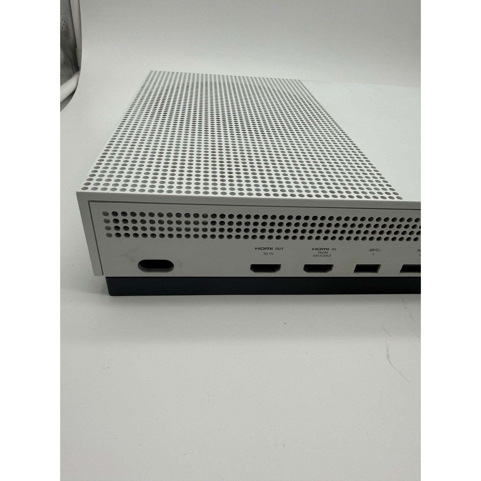 Microsoft Xbox One S Console Model 1681 with Kinect Sensor Model 1595 TESTED
