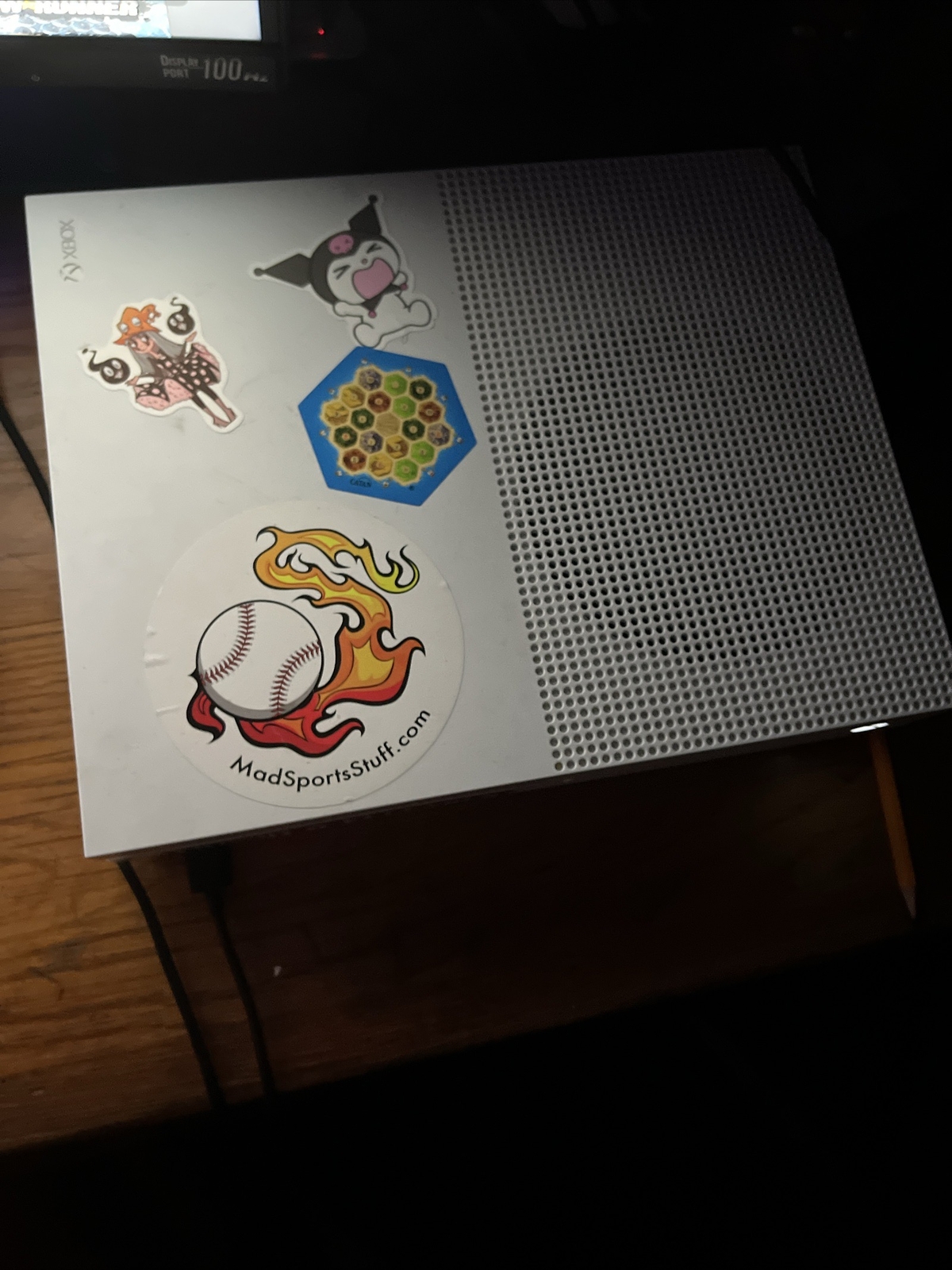 Xbox One S 1TB Console White(XBS1TB)Bundle With Turtle Beach Gen 2 AnController