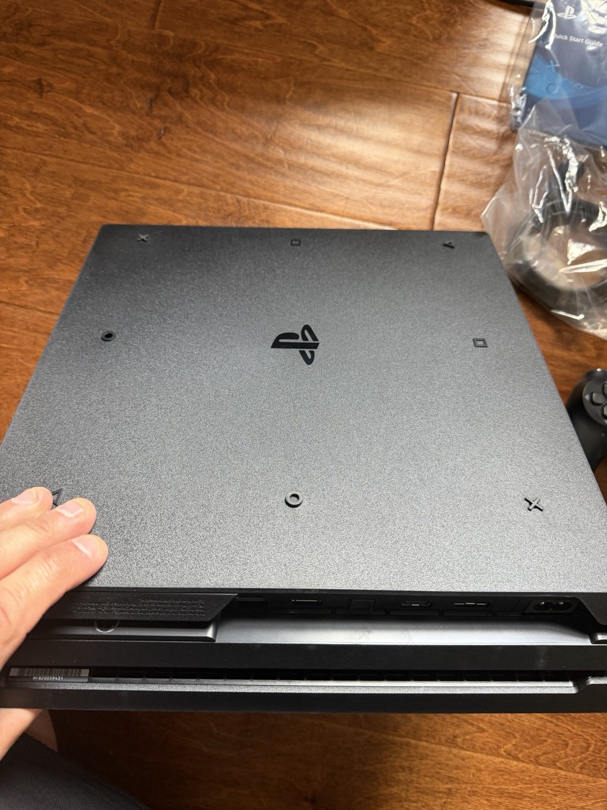 Sony PlayStation 4 PS4 Pro (Sony PlayStation 4, 2019)