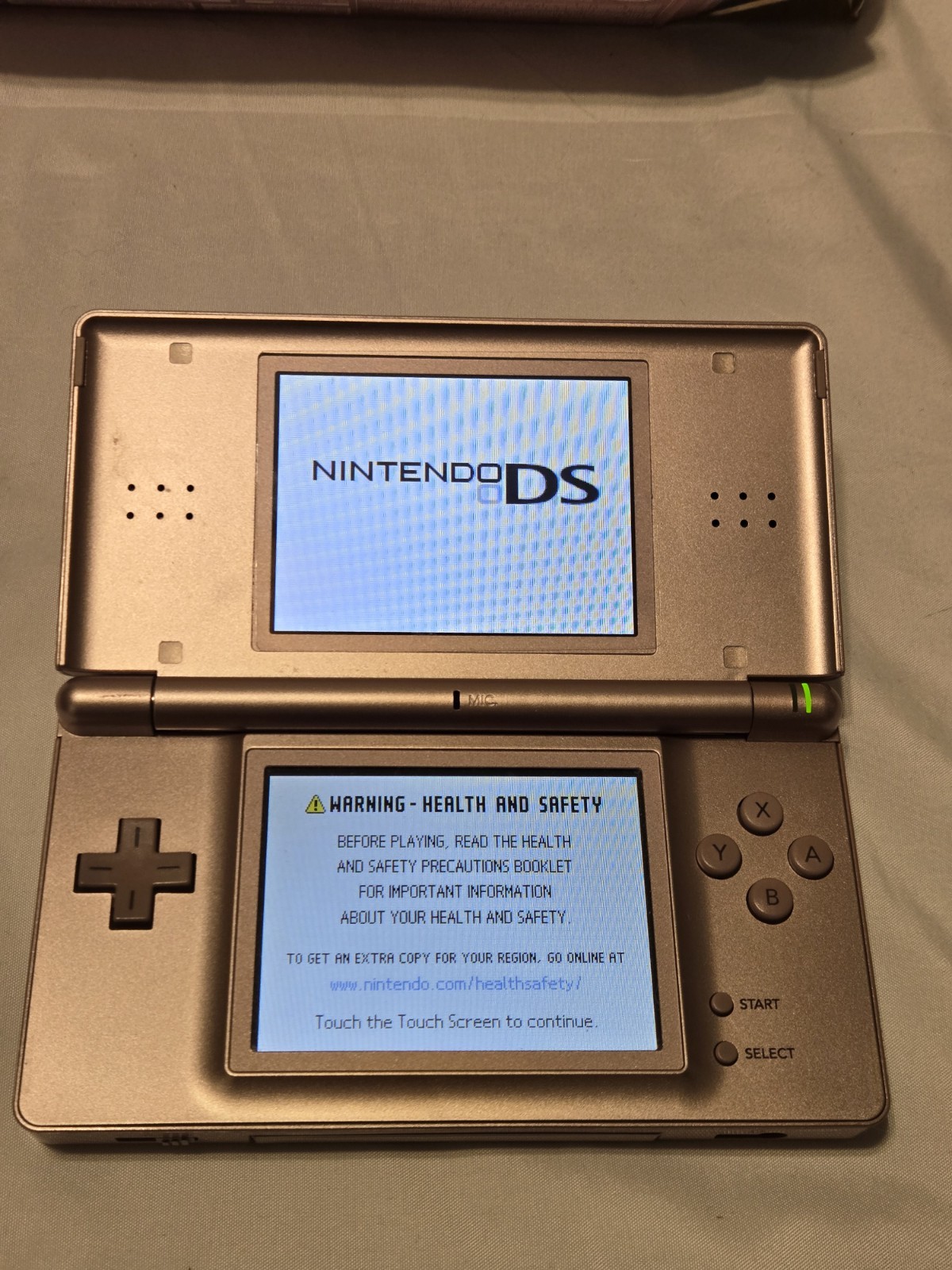 Nintendo DS Lite Metallic Rose Best Friends Edition Box Inserts Matching Serial