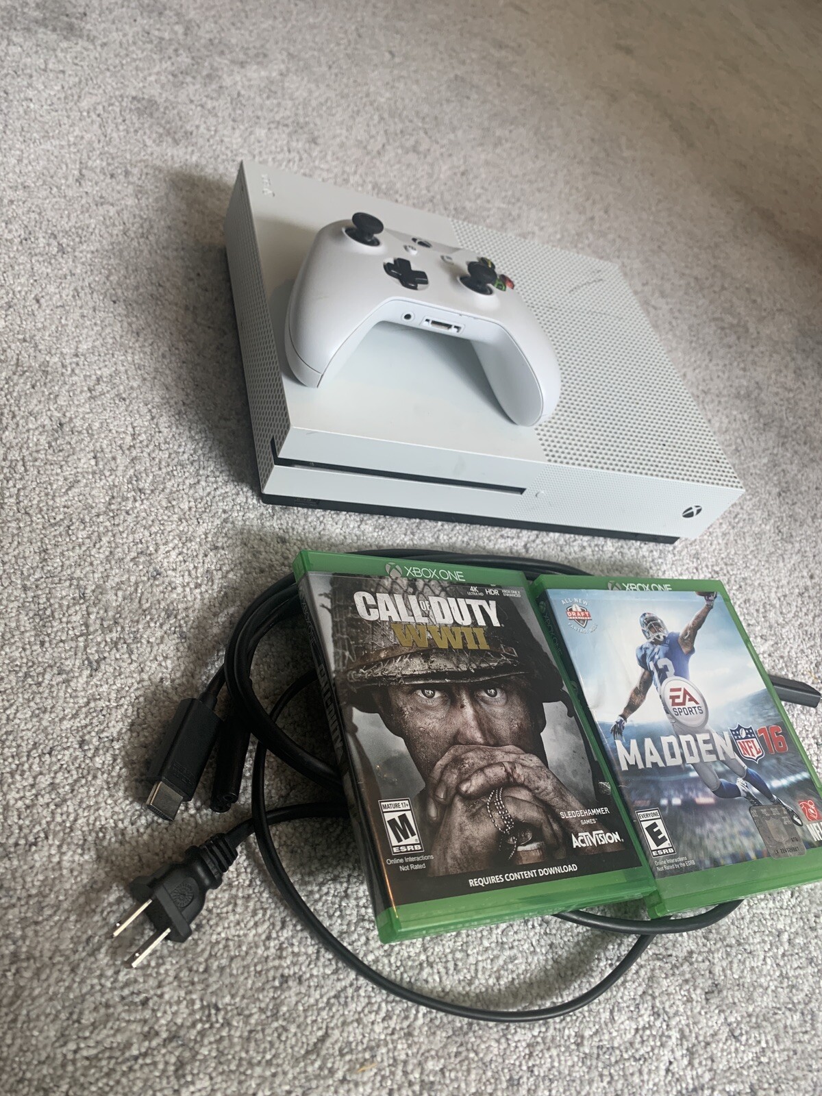 Microsoft Xbox One S Minecraft Favorites Bundle 500GB Game Console – White