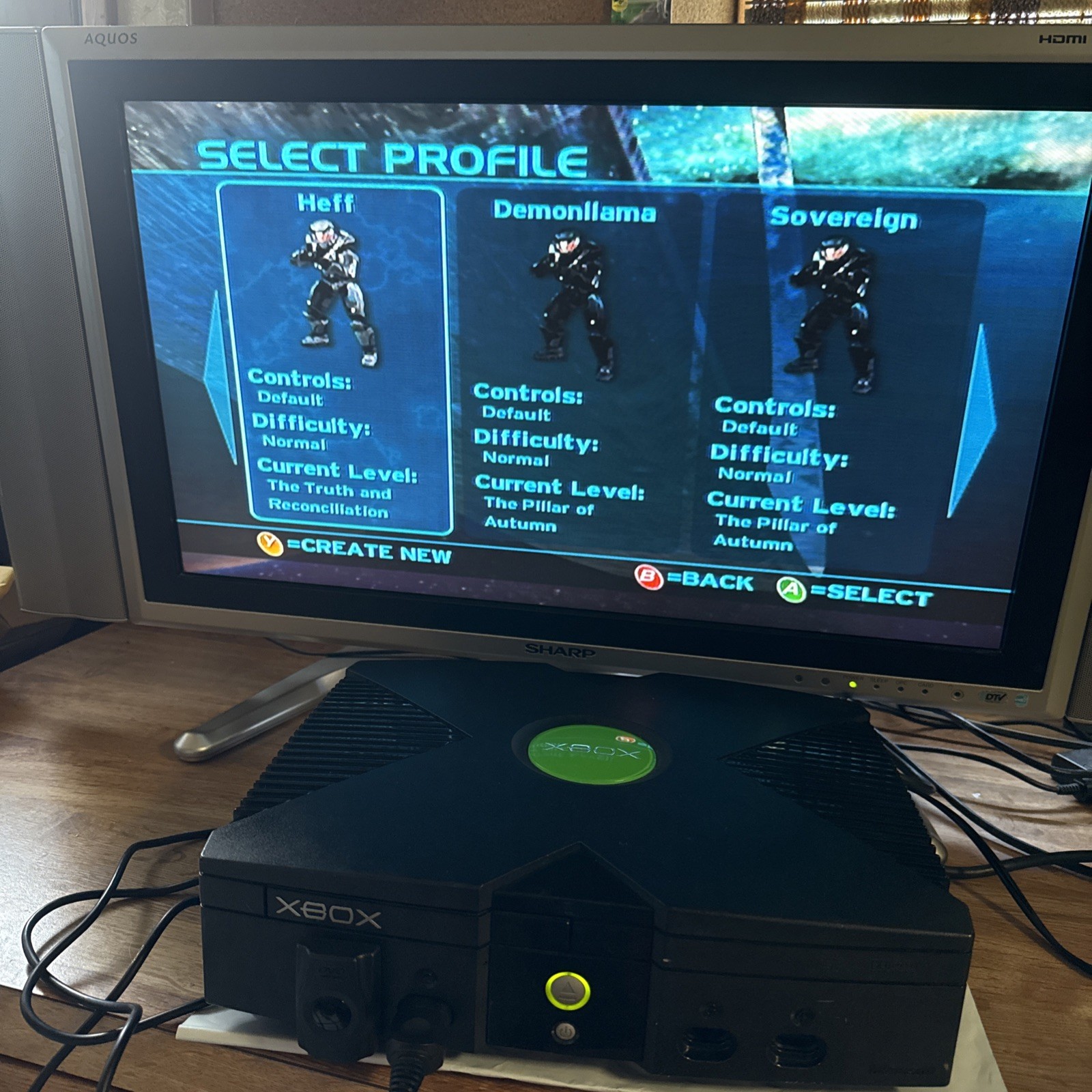 Microsoft Xbox Original Black Video Game Console Bundle