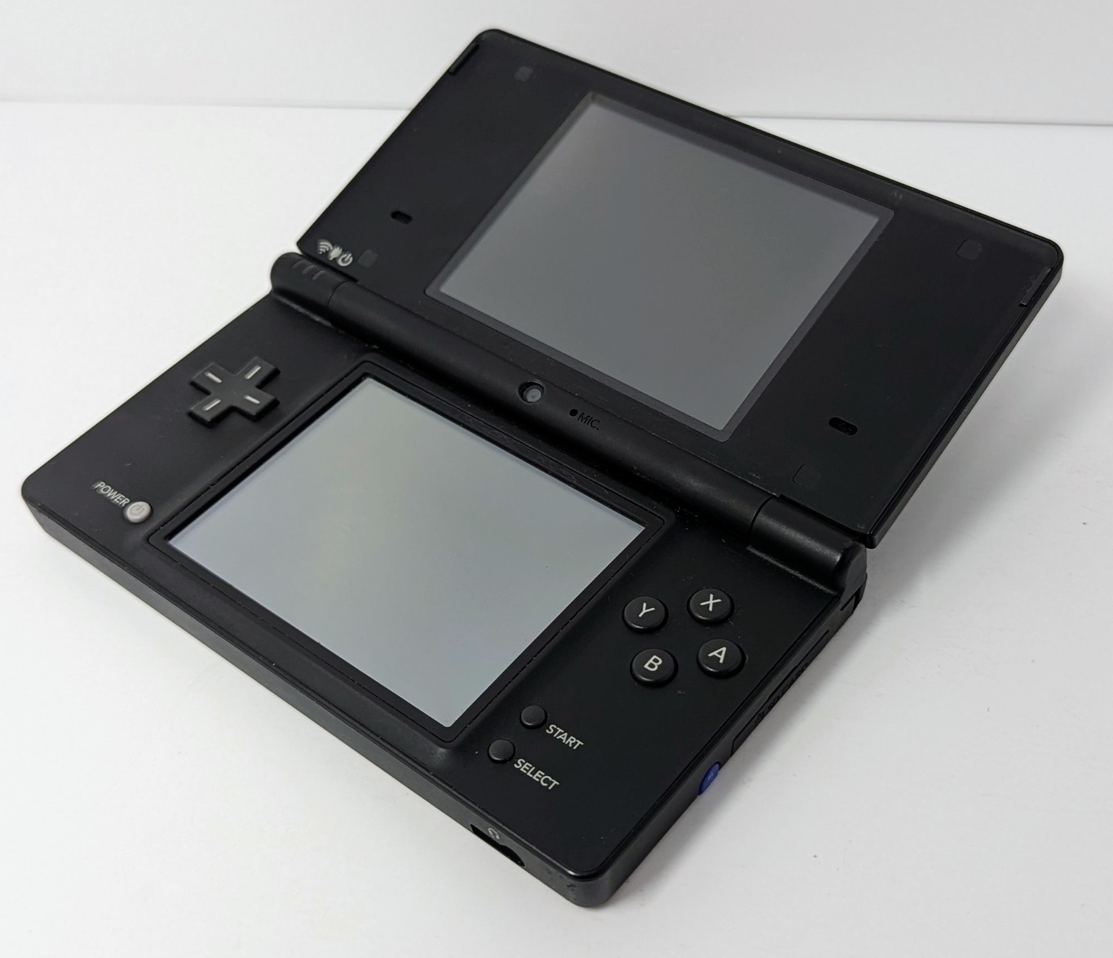 Nintendo Black DSi Handheld System Bundle w/ Charger & 4 Games – FFIII – Tested!