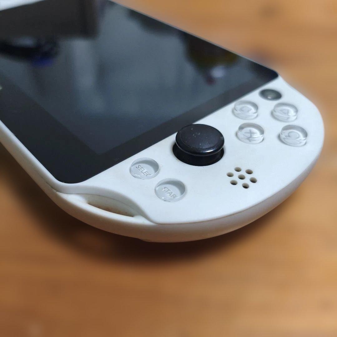 Excellent SONY PS Vita PCH-2000 Console White Tested Boxed