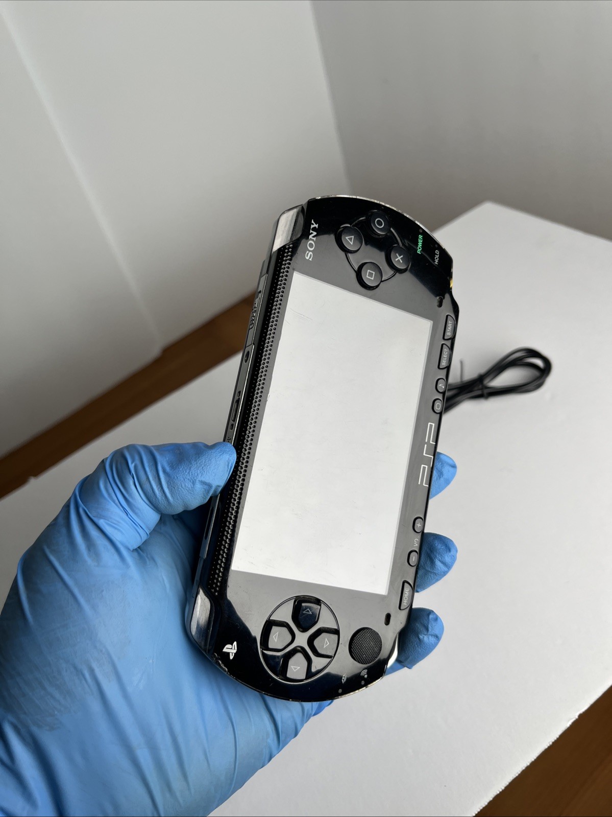 Sony PSP-1001 PlayStation Portable Console w/ Battery & Charger – TESTED & WORKS