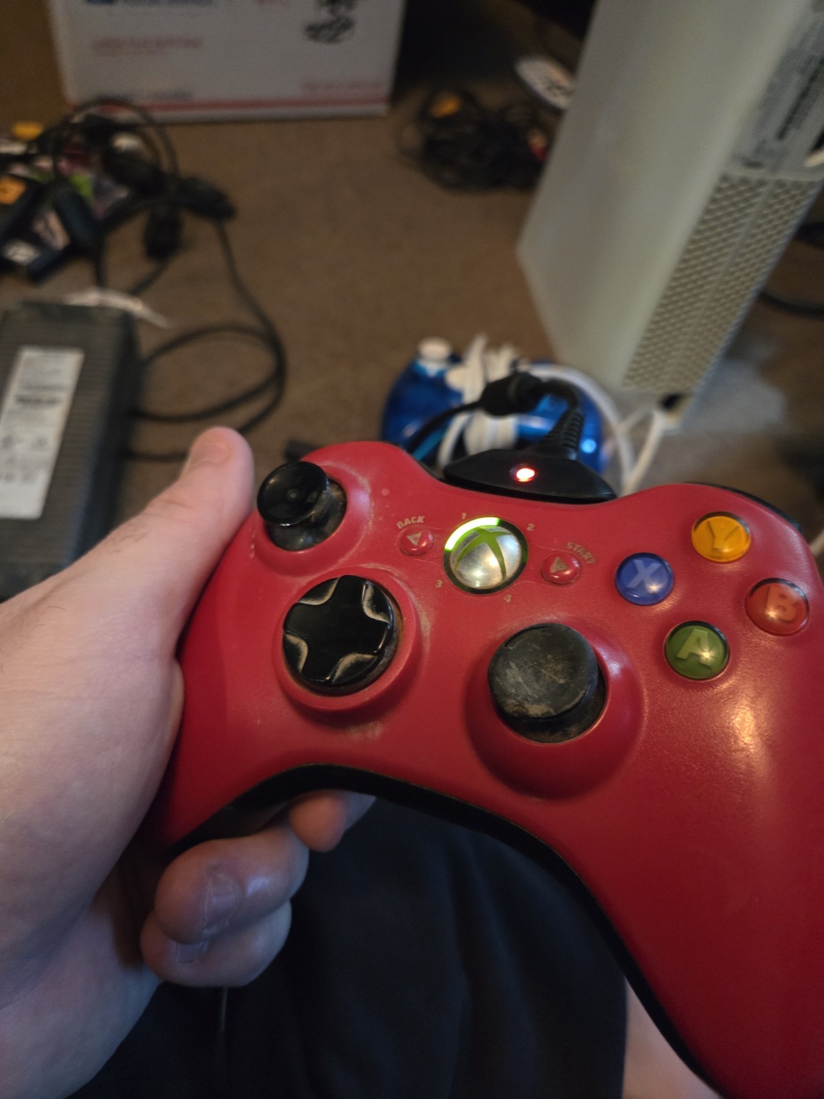 Microsoft Xbox 360 120gb Console 2 Controllers, And Cords