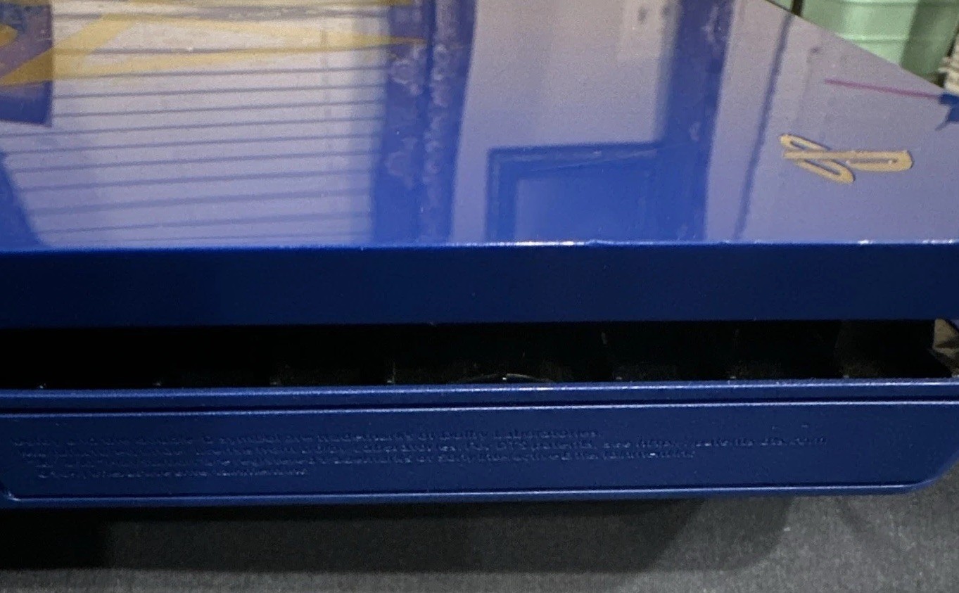 Sony PlayStation 4 days of Play Limited Edition Slim Blue.