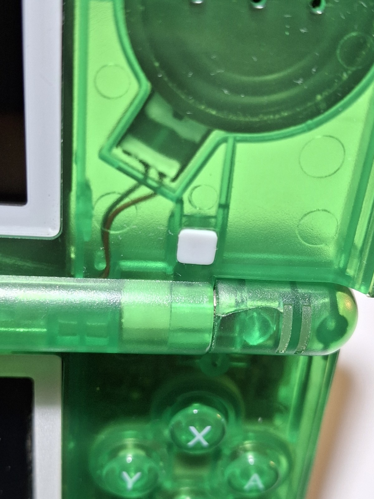 Nintendo DS Lite Handheld Console Transparent Emerald Green / Charger & Stylus