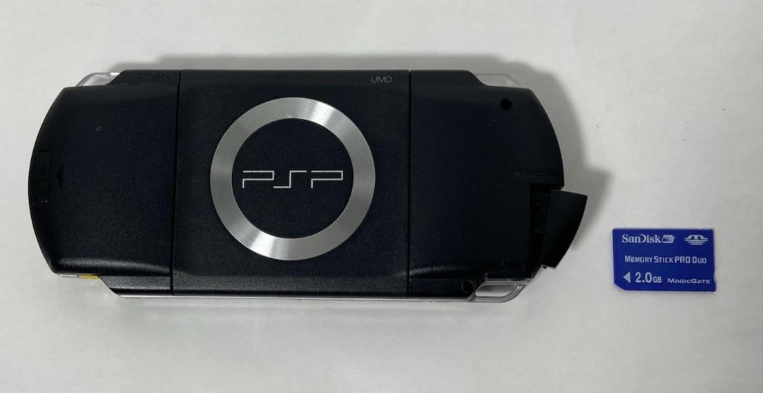 Sony PSP 1001 PlayStation Portable Handheld Console with 4 Games & Case TESTED