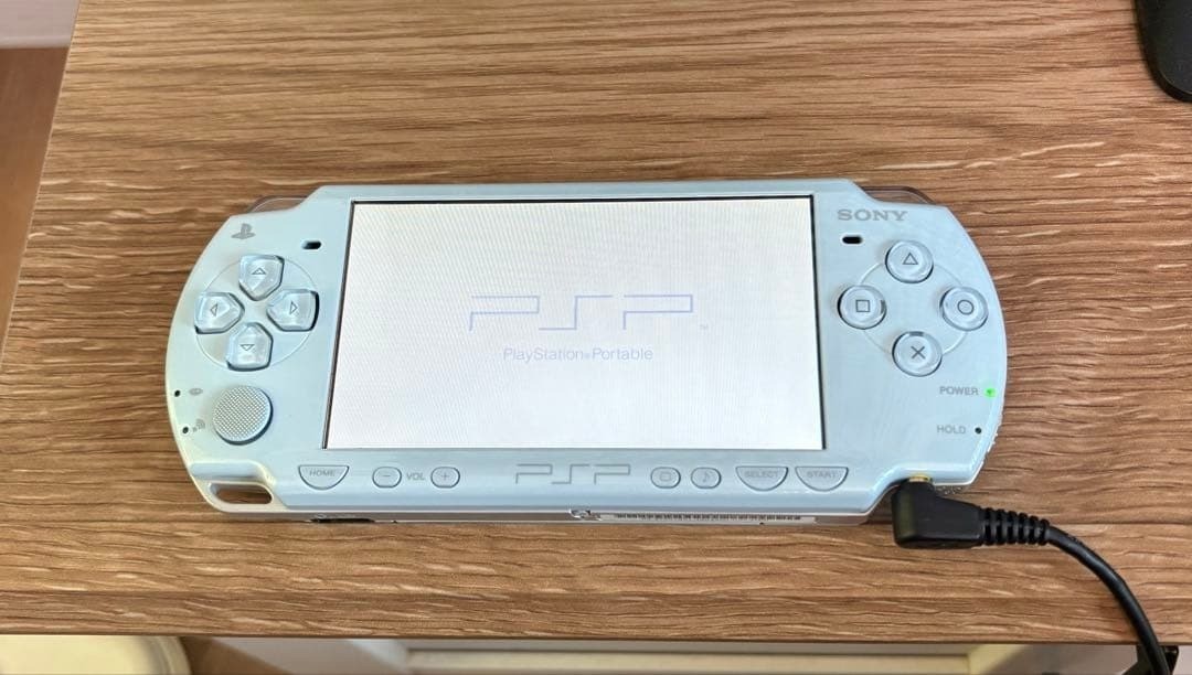 Sony PlayStation Portable PSP 2000 Console Felicia Blue Box Memory Stick USED