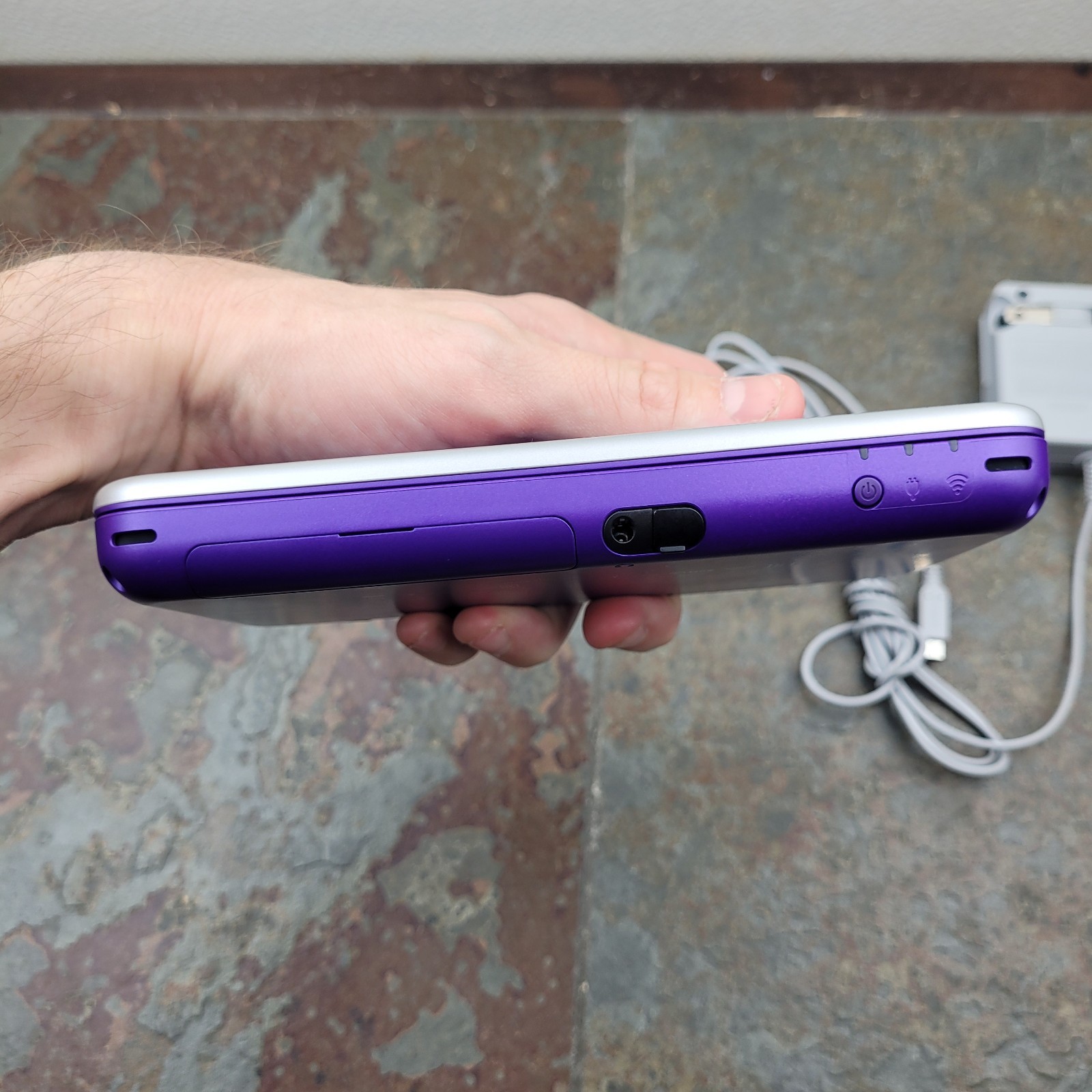 Nintendo 2DS XL Purple Handheld Console Nintendo 4GB Touchscreen JAN-001