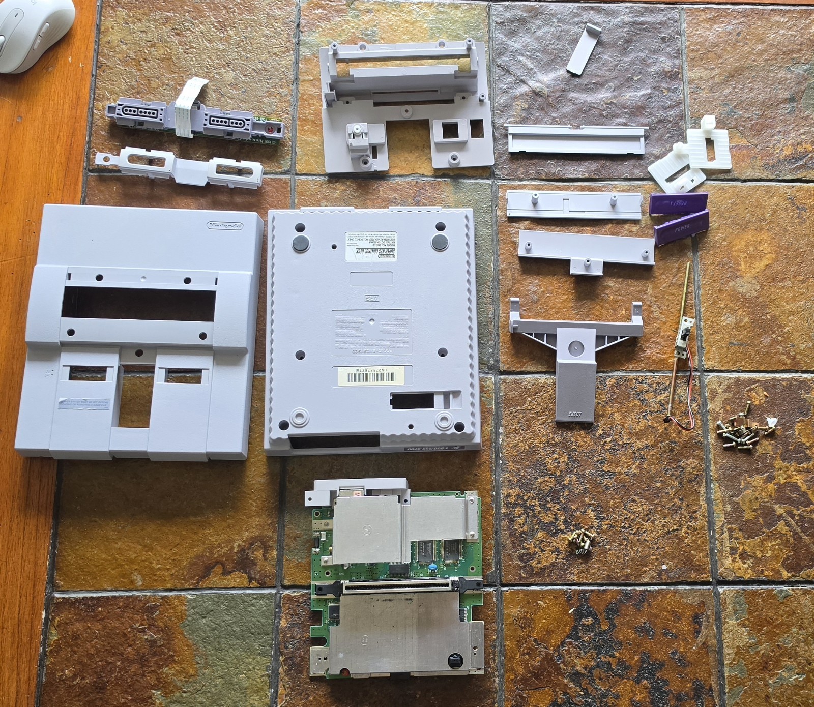 Super Nintendo SNES Console + Super Mario World 2 Controllers – Clean!