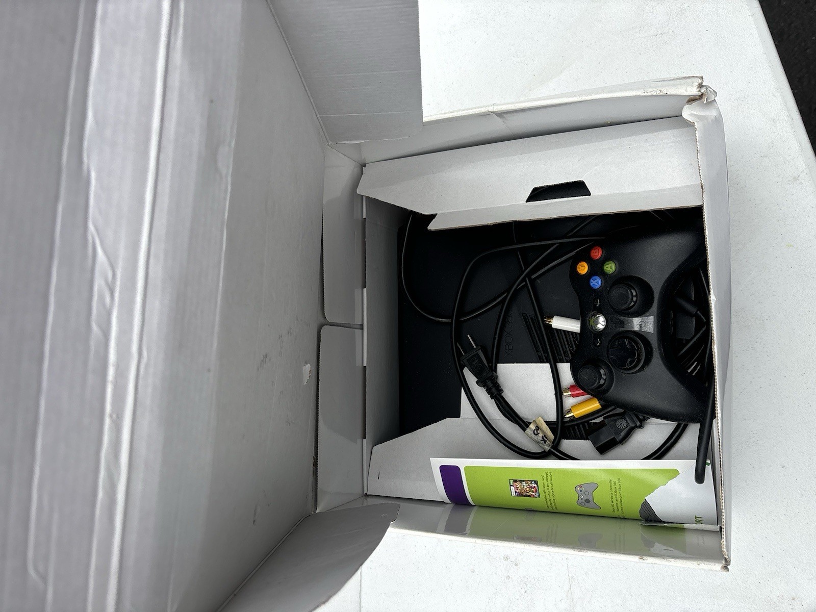 Microsoft Xbox 360 S Gaming Console and Kinect 4gb In Box Tested Look