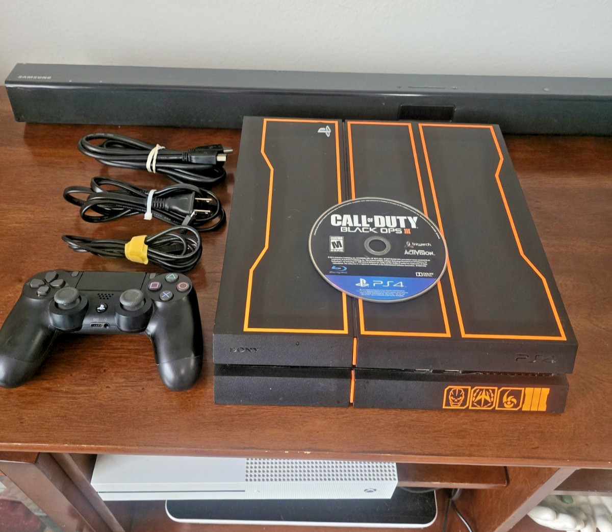 Sony PlayStation 4 PS4 1TB Call of Duty: Black Ops III Edition Console CUH-1215B