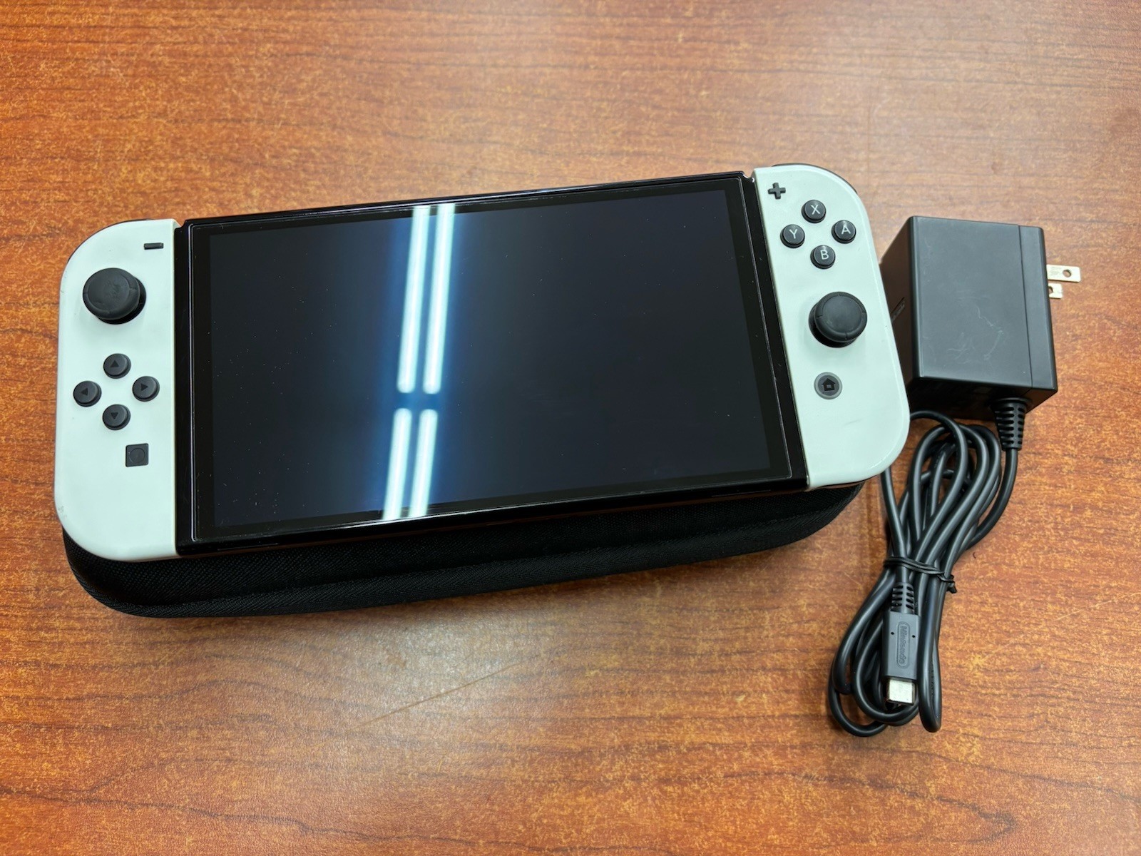 Nintendo Switch OLED – 64GB – White – 256GB microSD – Great Condition