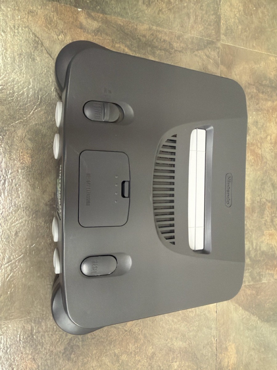 NINTENDO N64 CONSOLE NUS-001 WITH 1 CONTROLLER & CABLES – TESTED (WBP018766)