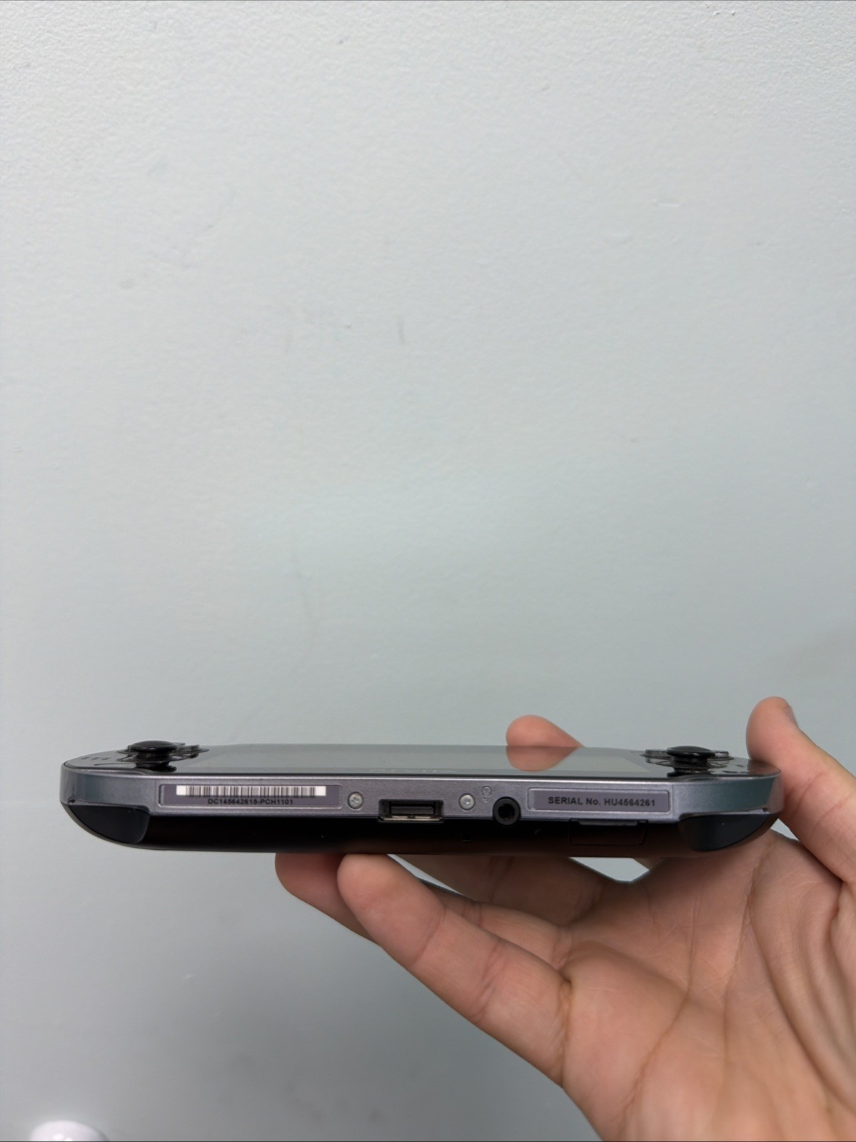 Sony PS Vita PCH-1001 Black Console with Charger & Case