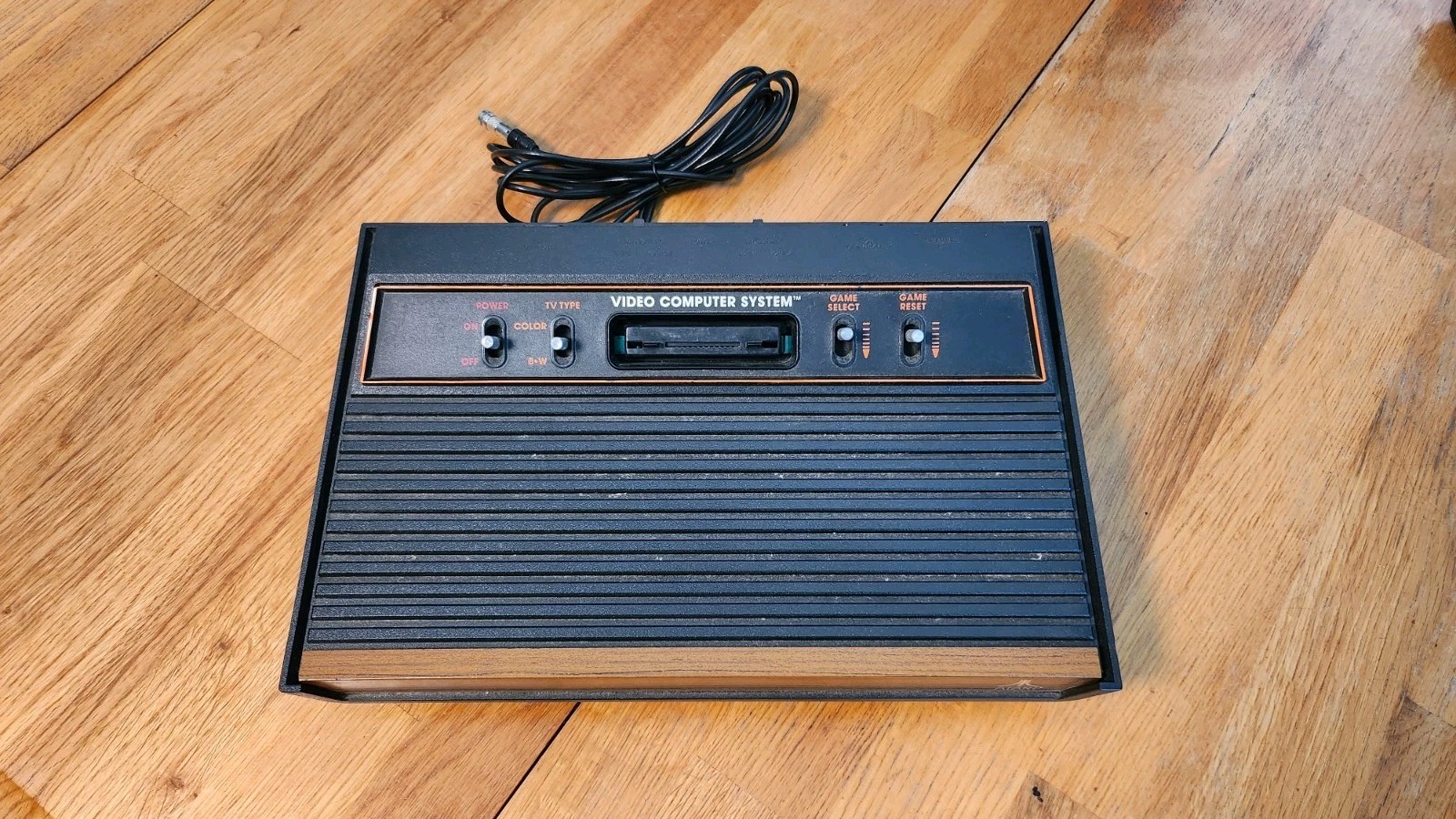 Atari 2600 Woodgrain Console ONLY (NTSC) TESTED – NO POWER CORD