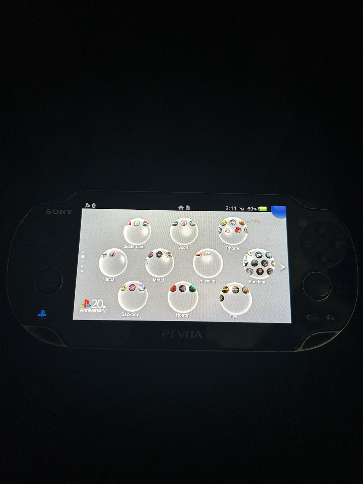 Sony PS Vita PCH-1001 Black System with Wi-Fi Touchscreen Headphone Jack