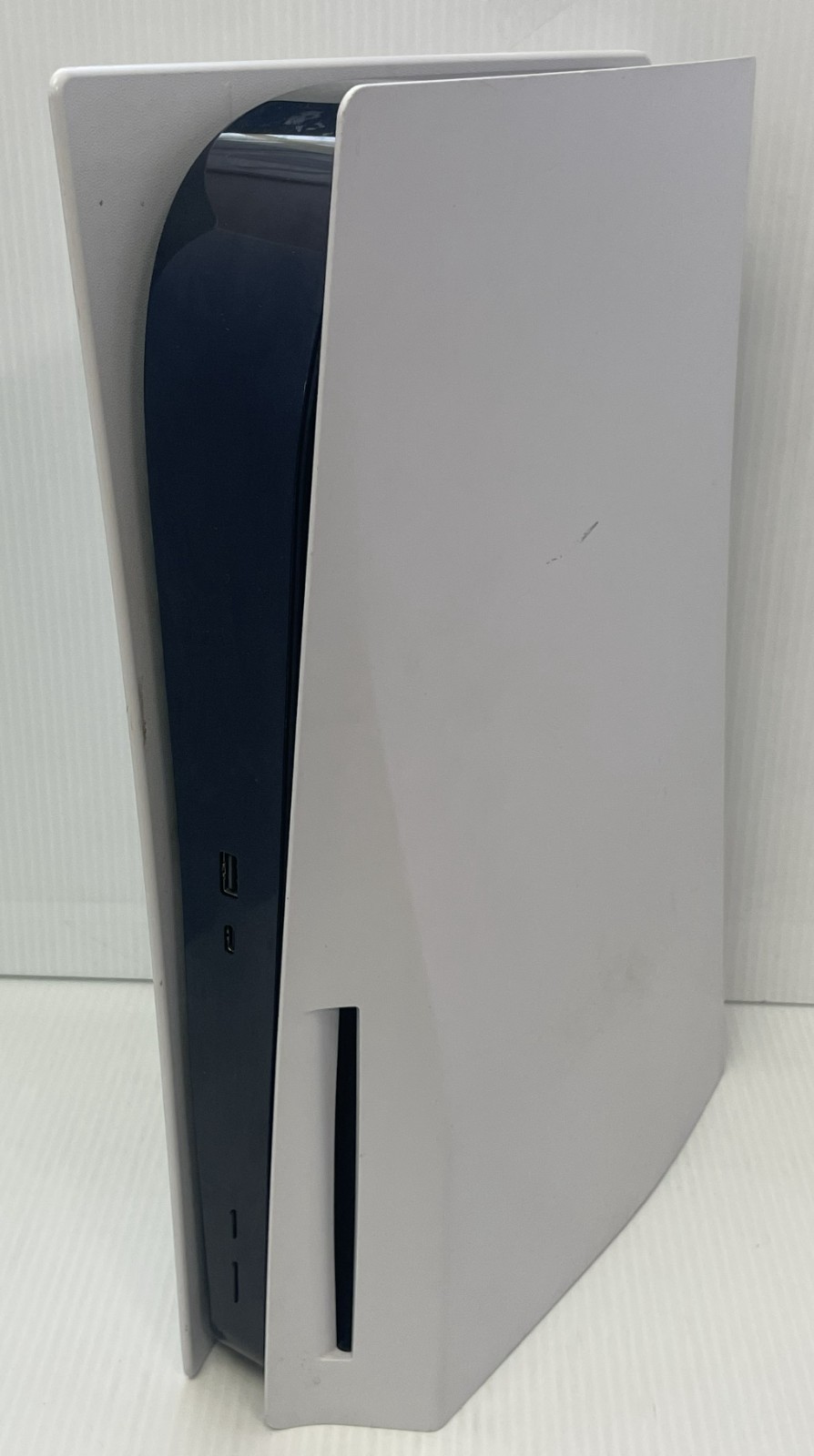 MA6 Sony PlayStation 5 – CFI-1215A – 825GB Video Game Console – READ DESCRIPTION