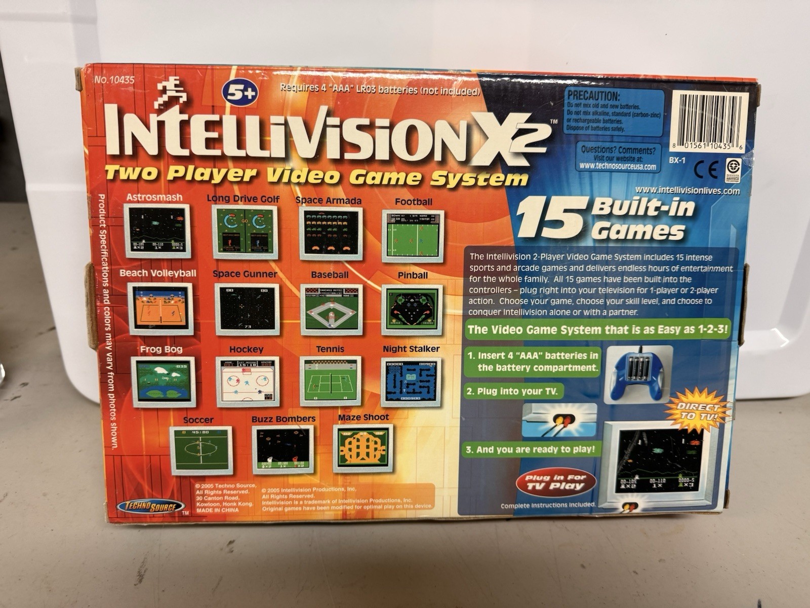2005 INTELLIVISION X2 15 VIDEO GAME SYSTEM PLUG AND PLAY 2 CONTROLLERS