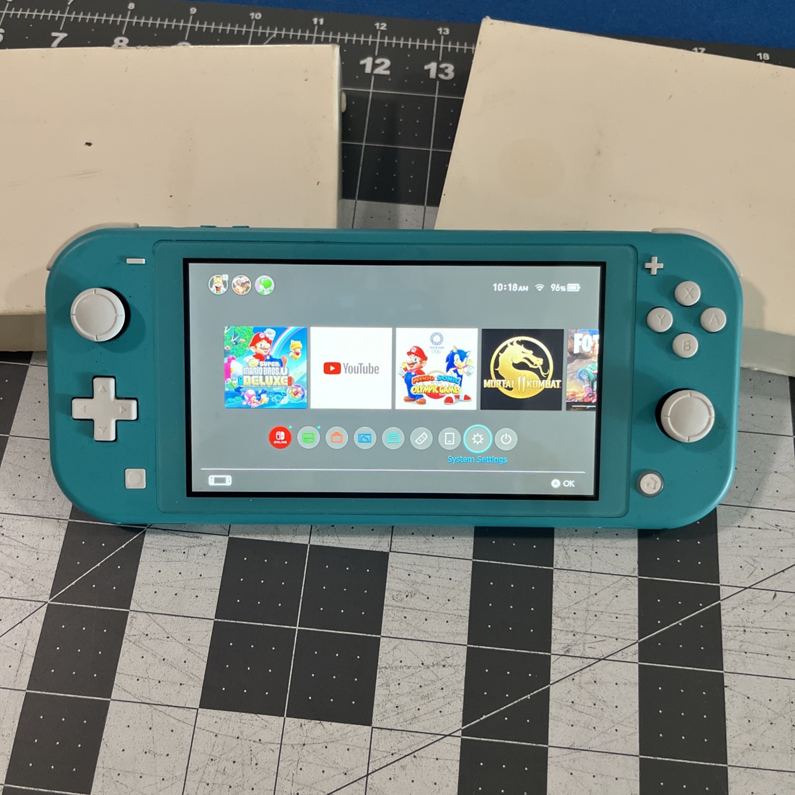 Nintendo Switch Lite HDH-001 Turquoise Handheld Console 32GB / Super Mario U