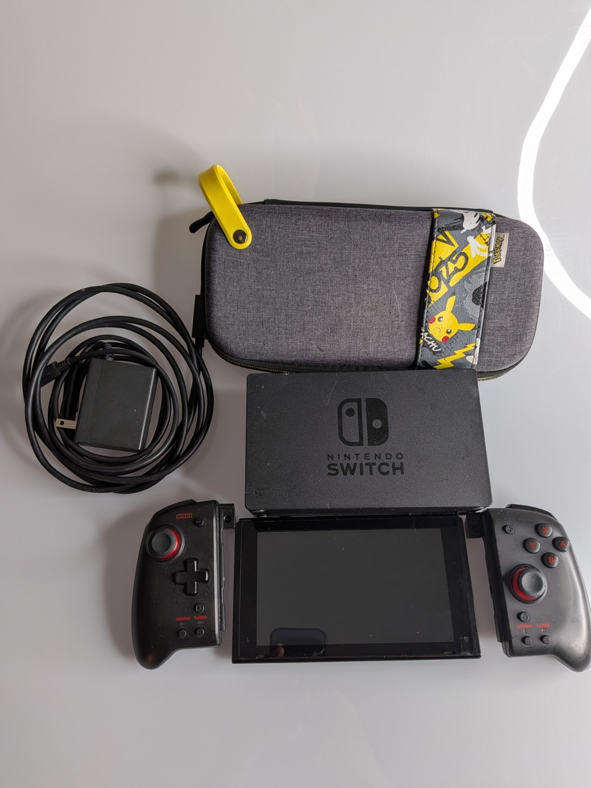Nintendo Switch 32 GB Console Bundle HAC-001 w/ Accessories *tested/working