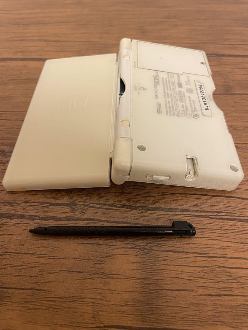 Nintendo DS Lite main unit charger DS GBA software used Operation confirmed