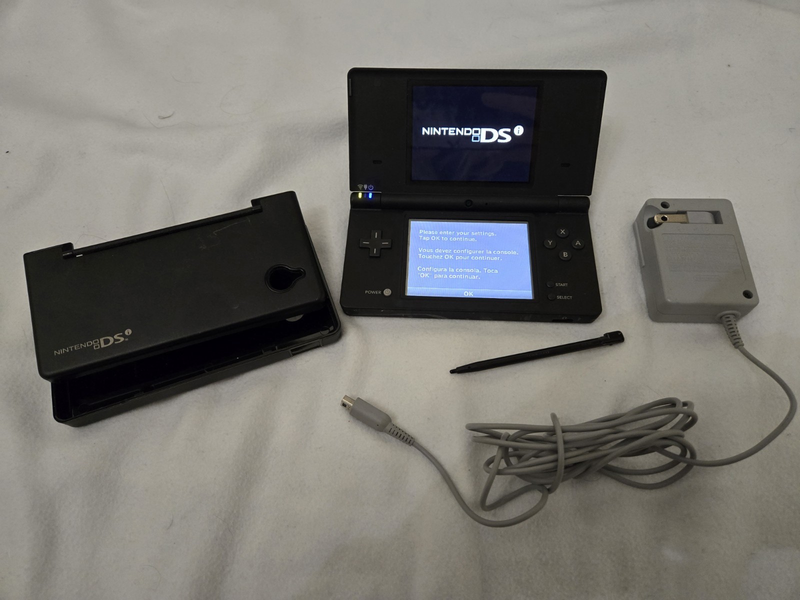 Nintendo DSi Matte Black Console TWL-001 W/ Charger & Cover Tested Works EUC