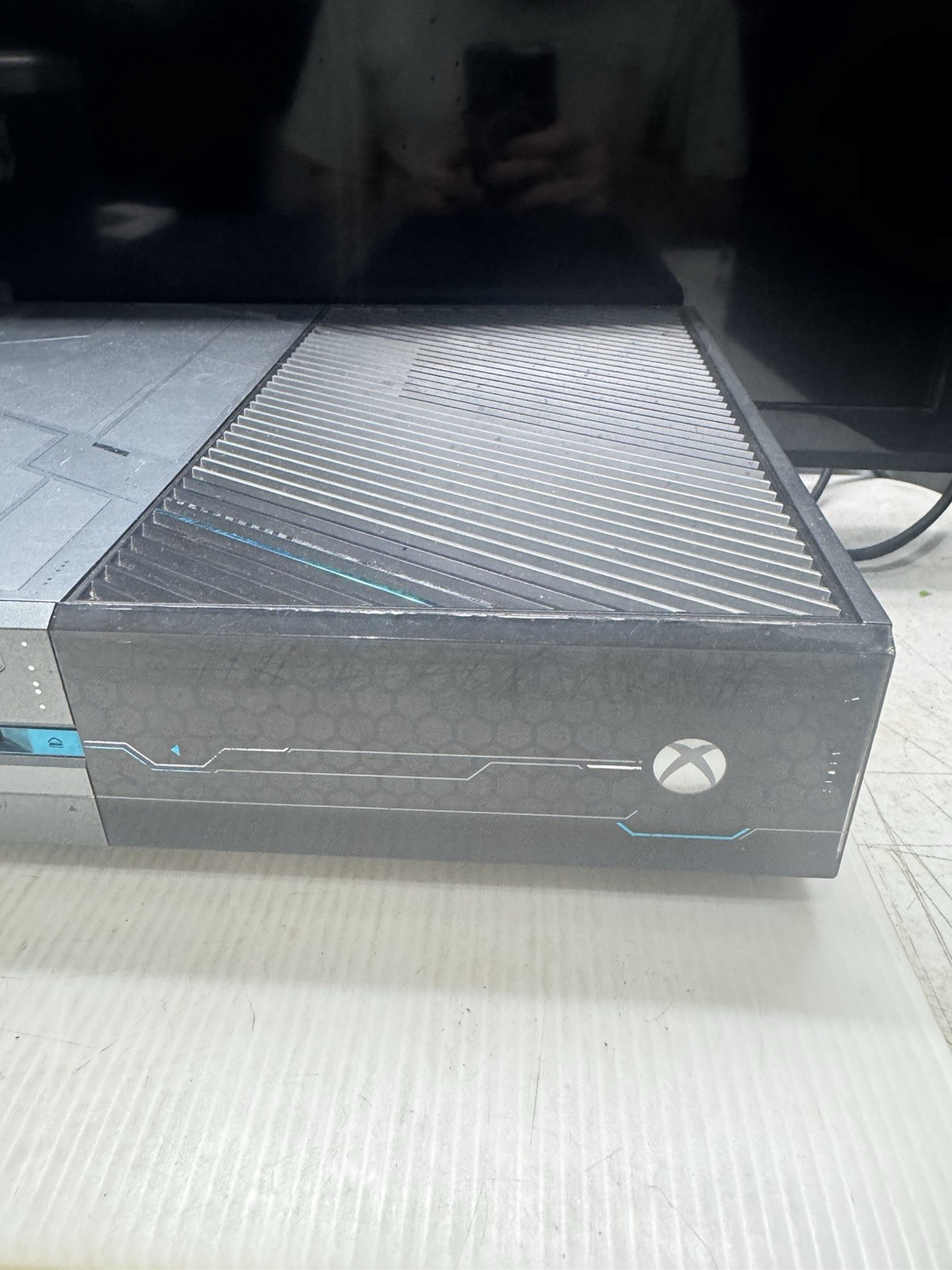 Microsoft Xbox One 1TB Console Gaming System Halo 5: Guardians 1540