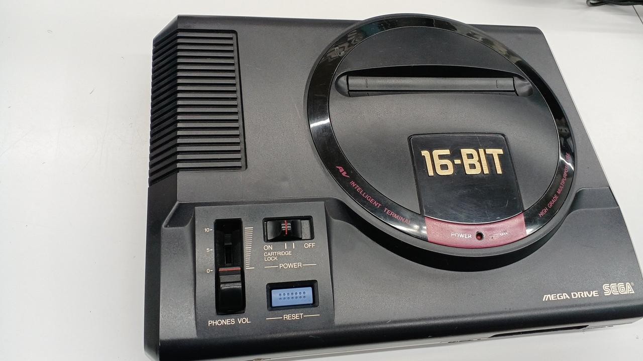 Mega Drive Model HAA 2510 SEGA