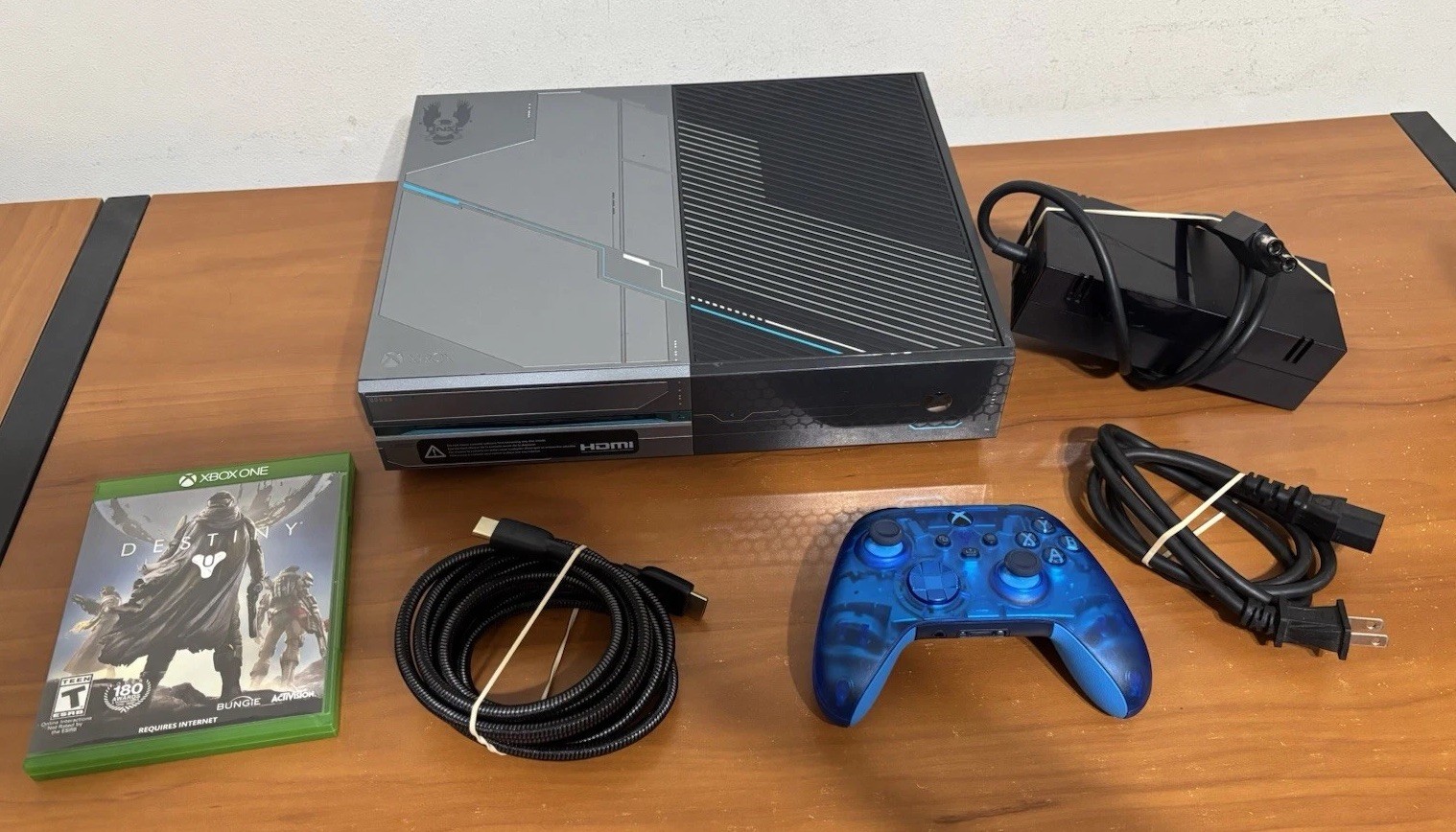 Microsoft Xbox One 1TB Console Halo 5 Guardians Limited Edition