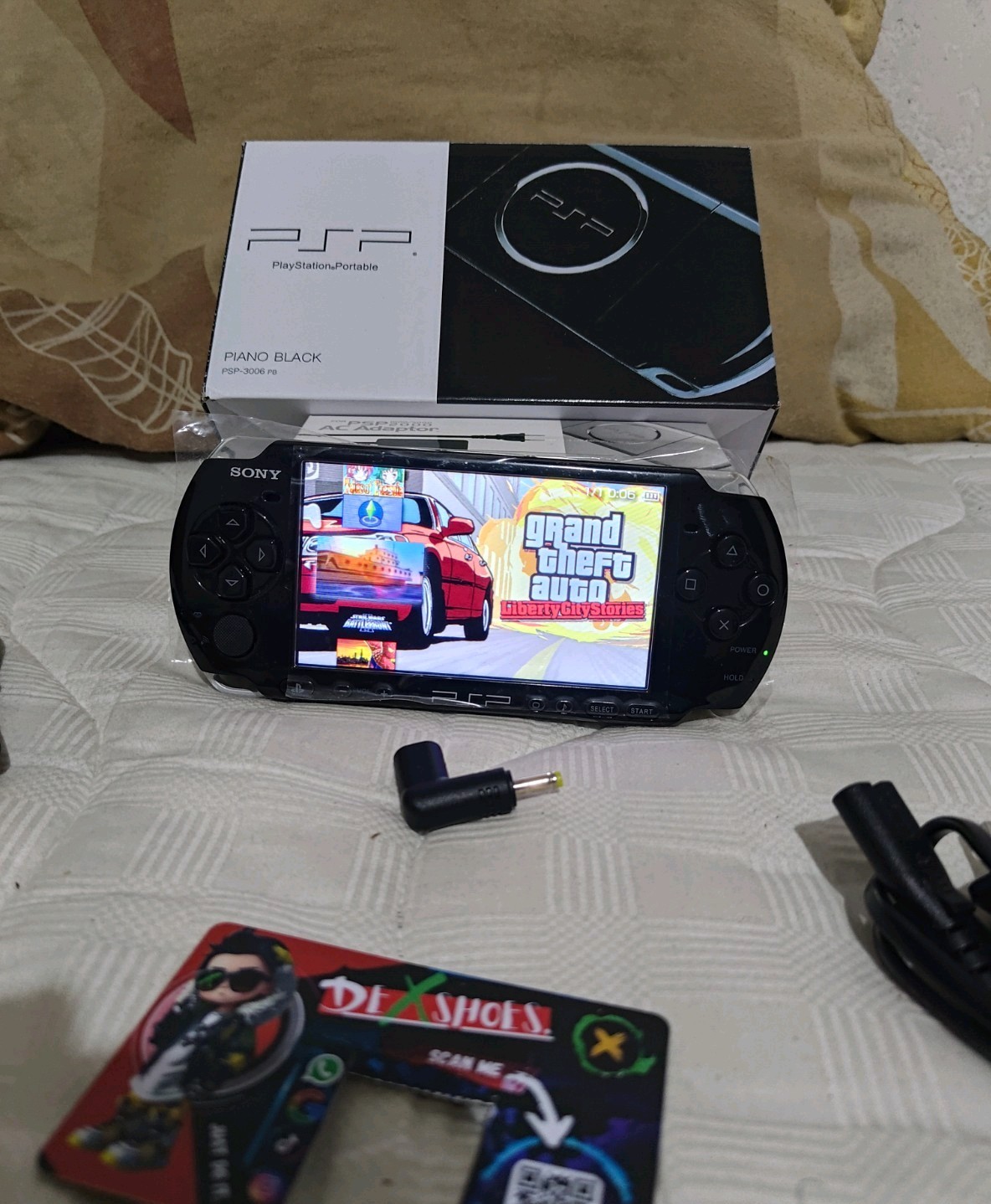 Sony PSP 3000 black with 32 GB games +UMD