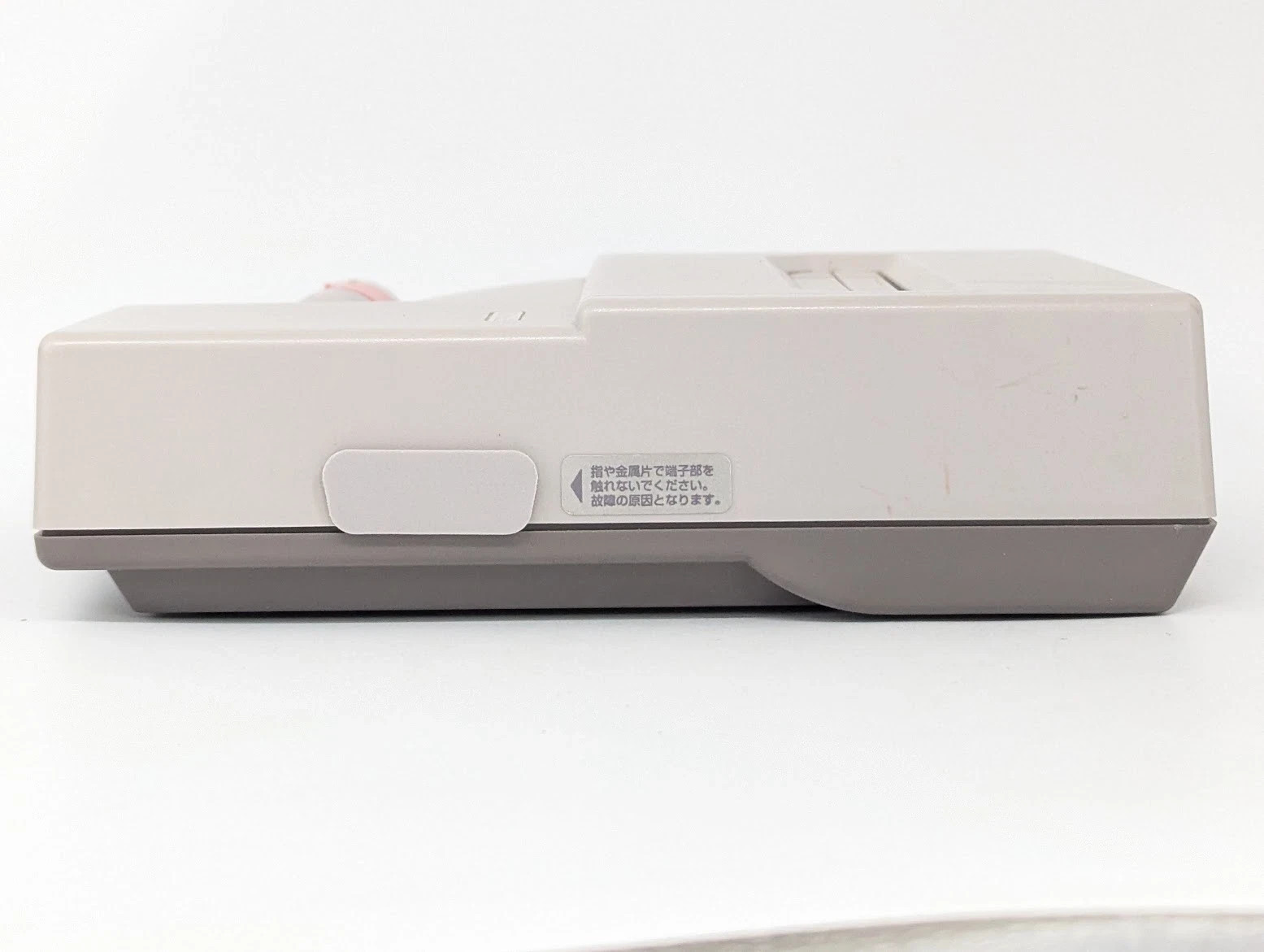 Z618 Nintendo New Famicom Console HVC-101 AV NES2 JAPAN USED