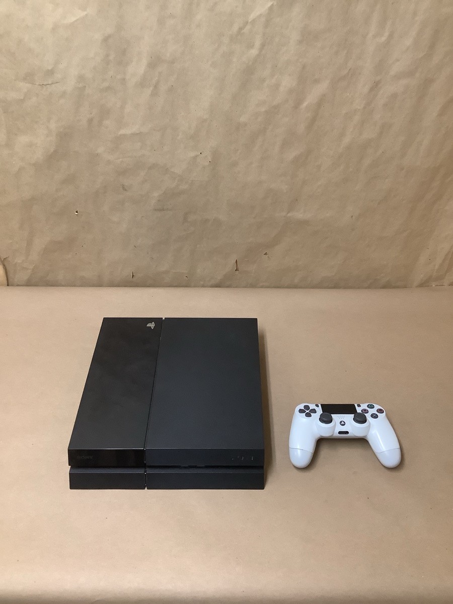 PS4 ELECTRONICS SONY CUH-1001A, #MB065813416; 500GB (202604-1)