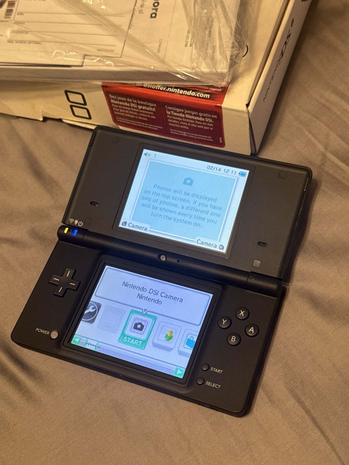 Nintendo DSi Black Handheld Console System Original Box