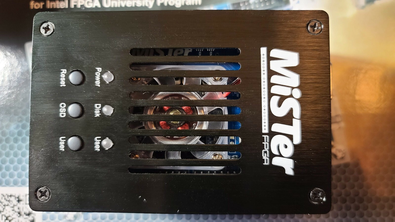 MiSTer FPGA Terasic DE10 Nano + 256GB SD preloaded + Case + 128MB + USB HUB + IO
