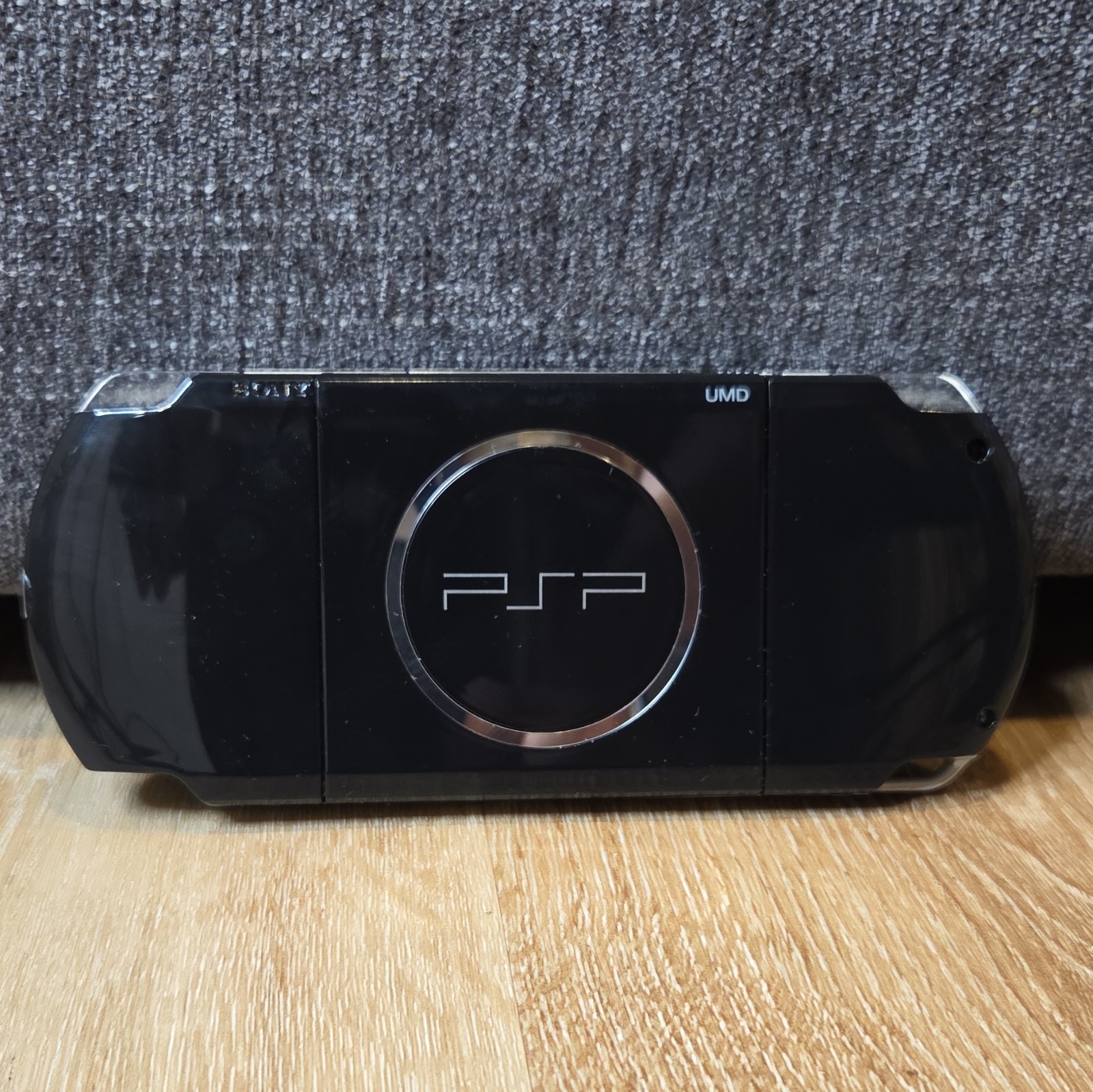 Sony PSP-3010 Black Handheld Console w/Micro SD Metal Gear Solid GAMESTOP TESTED