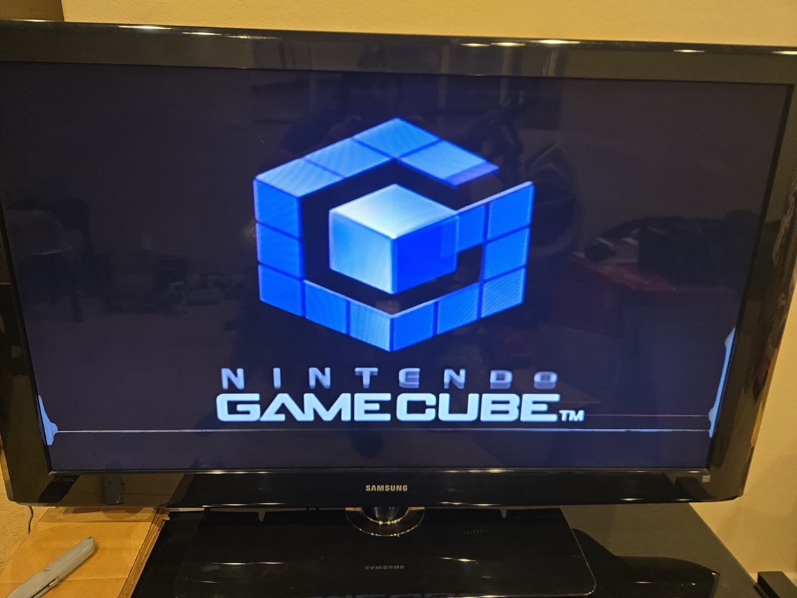 Platinum Nintendo GameCube Limited Edition Console System With Cords box booklet
