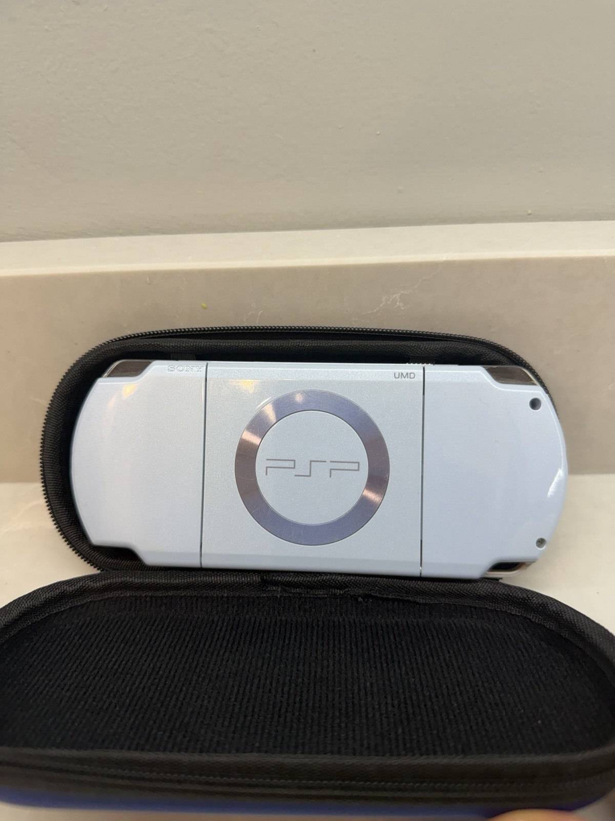 Felicia Blue PSP 2000 Console