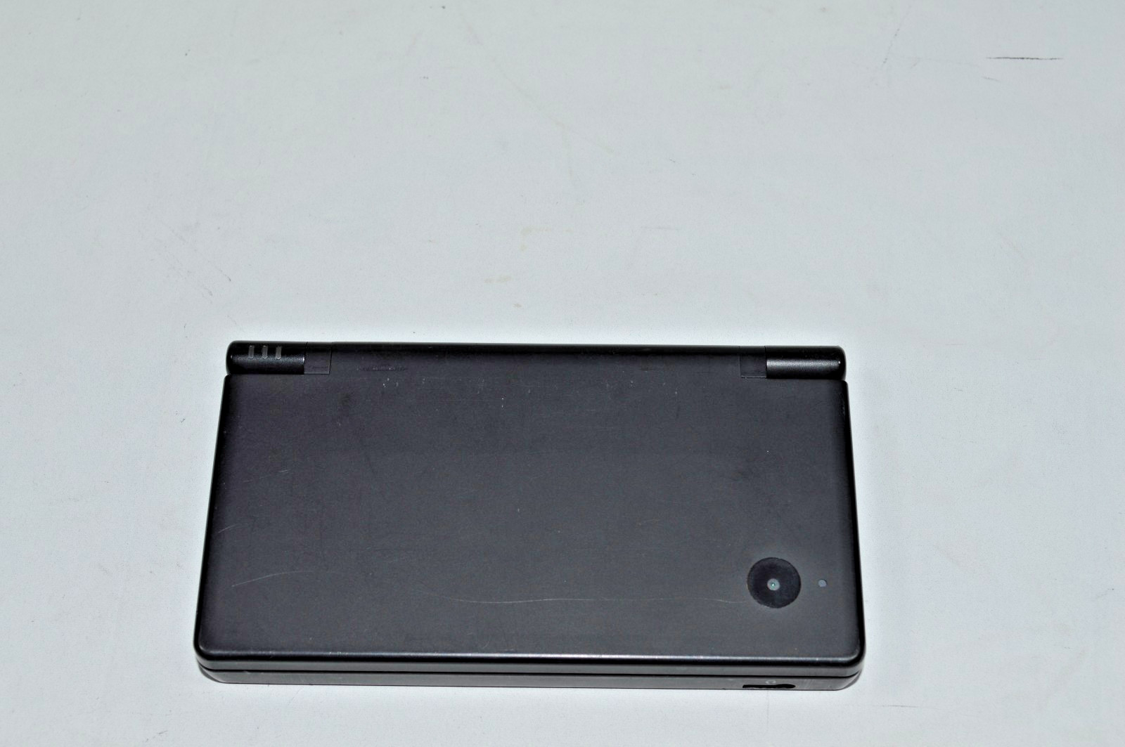 ***WATER DAMAGED*** Nintendo DSi TWL-001, Black *PARTS/REPAIR-SOLD AS IS*