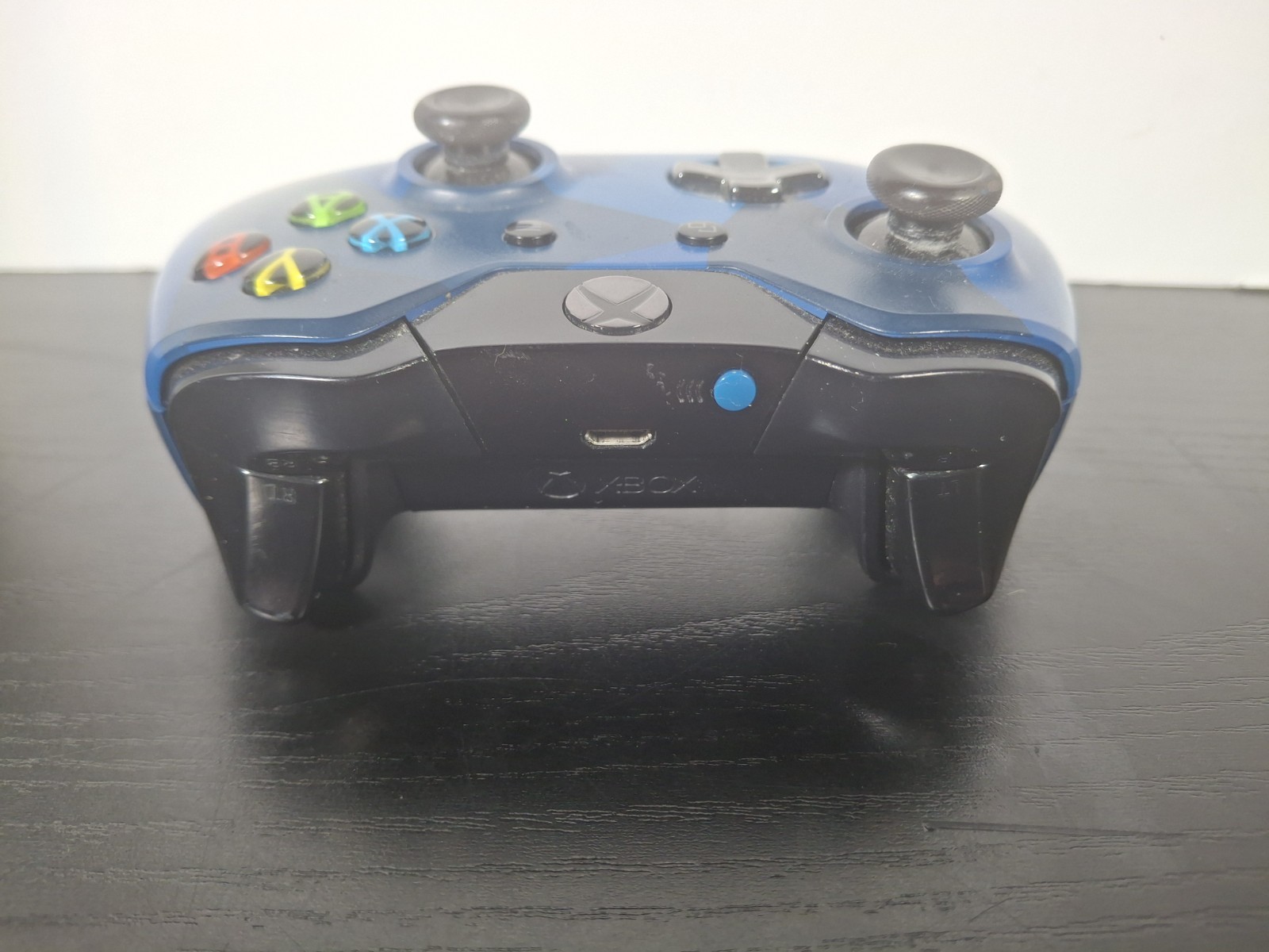 Microsoft XboxOne S 500GB Teal Blue Console + Cables + Controller + GTA5 Tested
